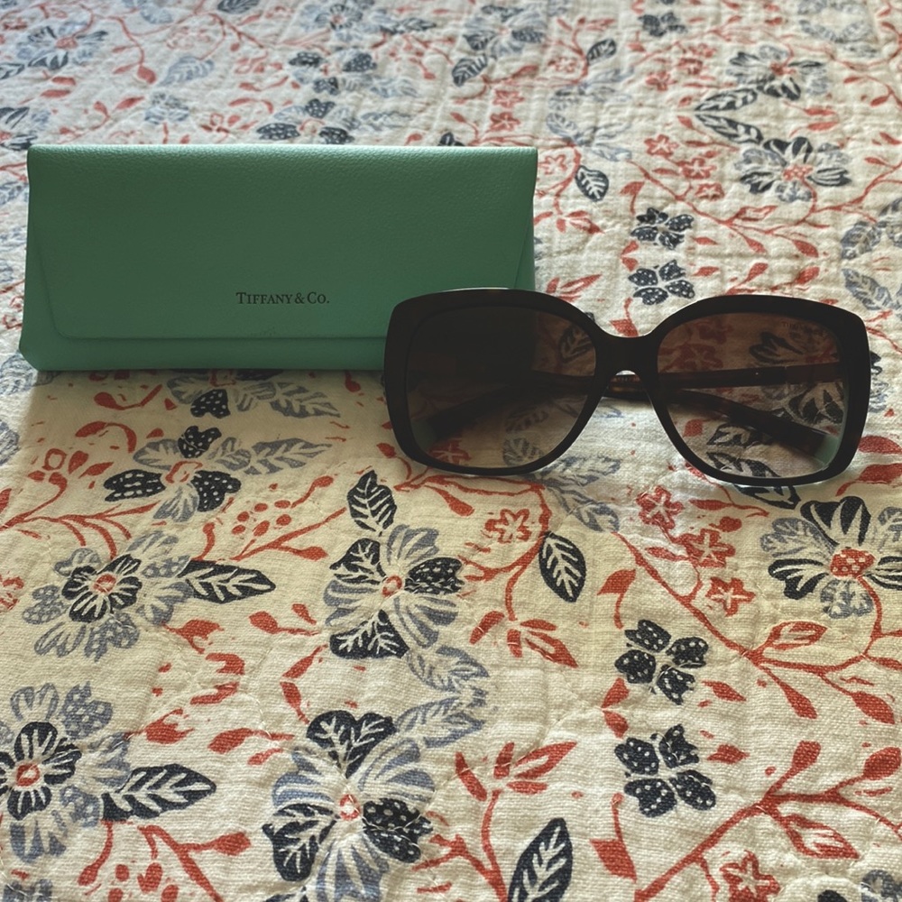 Tiffany & Co. Cat eye sunglasses